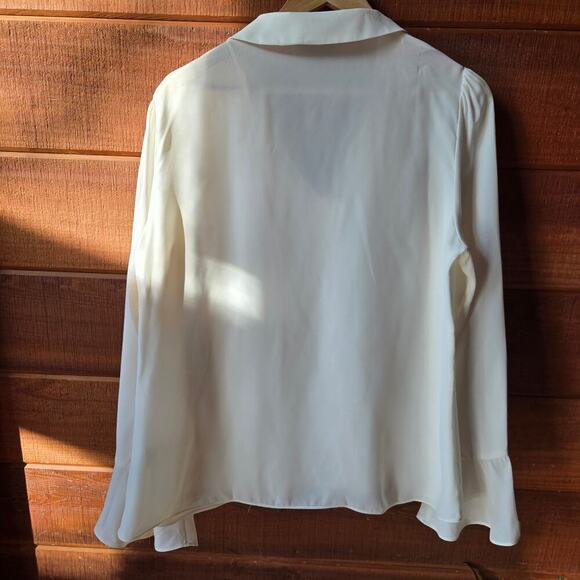 NWT Halogen Womens Semi-Sheer Button Up Blouse Size L Old Money Minimalist Fairy - Picture 4 of 9